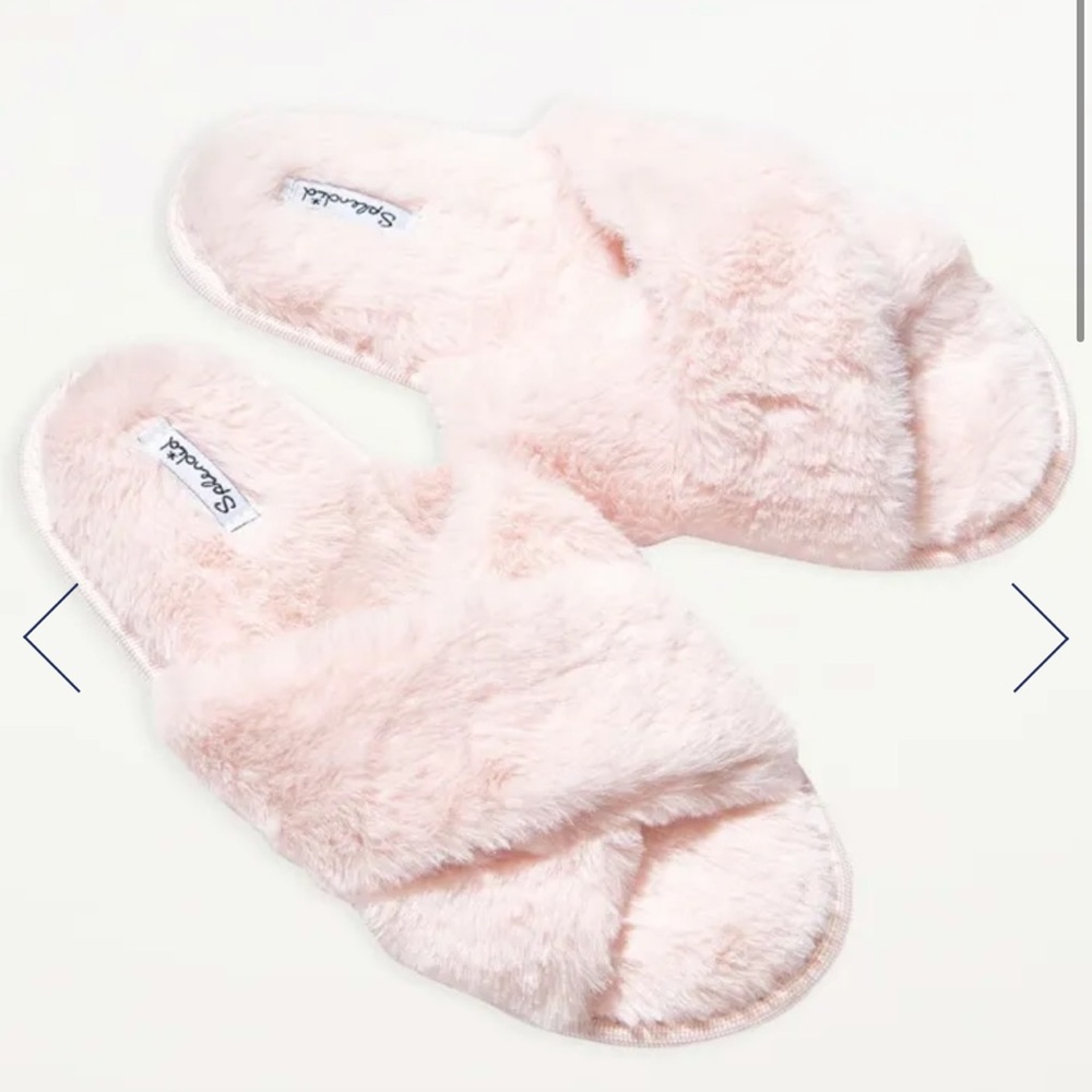 Splendid faux fur slippers in crystal pink